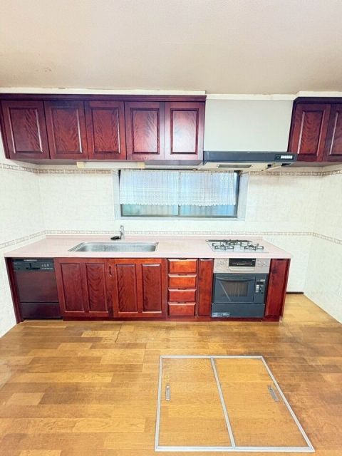 5SLDK House for Sale in Kokura Minami, Kitakyushu - Thumbnail 4