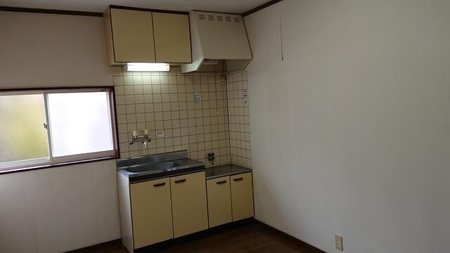 Pet-Friendly 1DK Apartment for Rent in Niigata Nishiku - Thumbnail 2