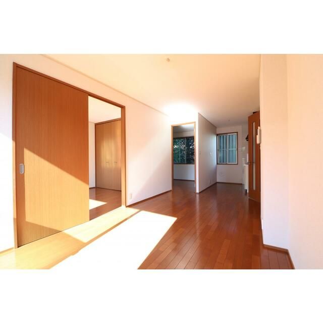 2LDK Apartment for Rent in Fujikawaguchiko, Yamanashi - Thumbnail 3