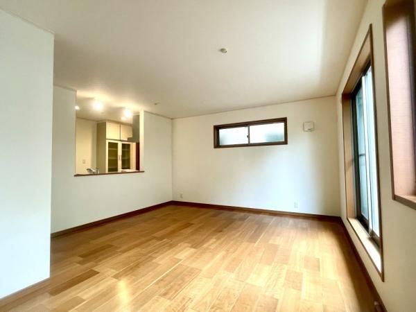 4LDK House for Sale in Miyamae-ku, Kawasaki, Kanagawa - Thumbnail 2