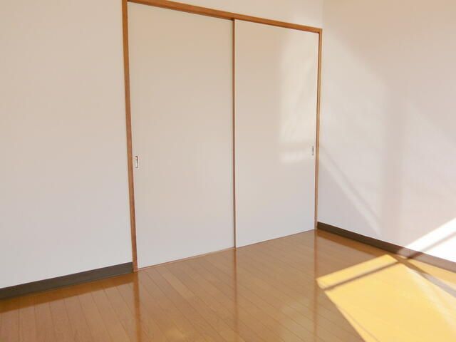 2K Apartment for Rent in Hino, Tokyo - 35.90 sqm - Thumbnail 4