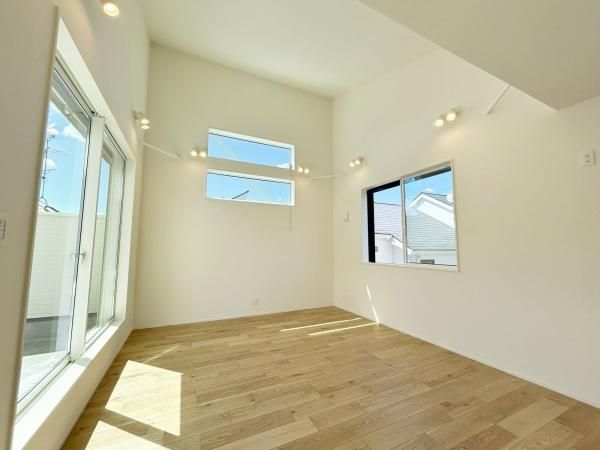 New 1LDK House for Sale in Higashinada, Kobe - Completion 2026 - Thumbnail 2