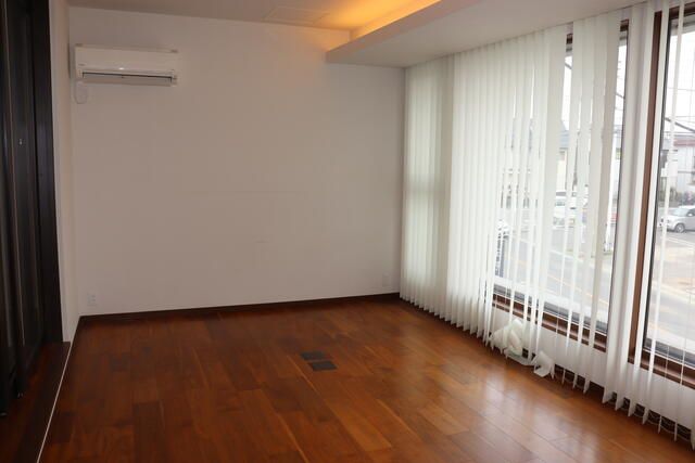 Rent Residence K2 Commercial Space in Konosu, Saitama - Thumbnail 2