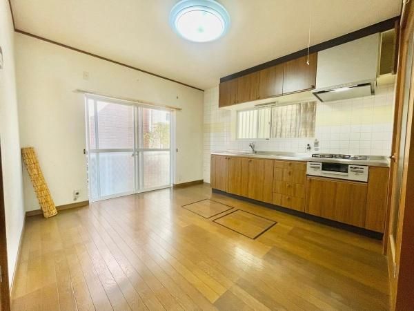4DK Detached House for Sale in Yao, Osaka - Thumbnail 3