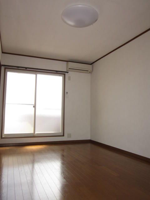 1LDK Apartment for Rent in Oshu City, Iwate - Thumbnail 2
