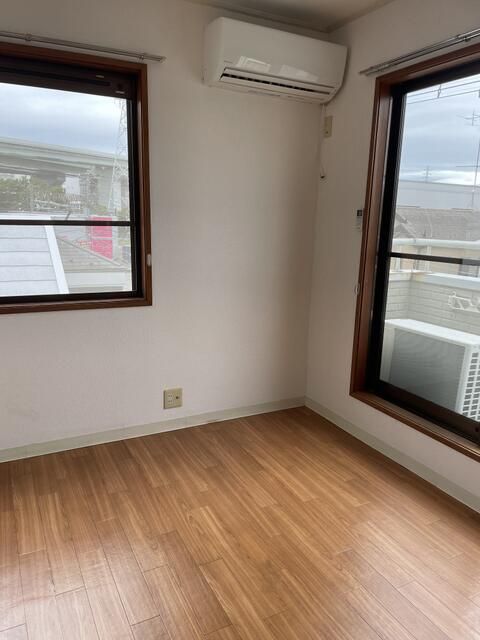 Studio Apartment for Rent in Yokohama Sakae-ku, 15.61 sqm - Thumbnail 3