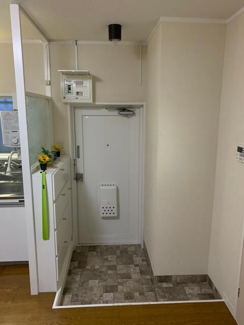 Rental 2DK Apartment in Fussa, Tokyo – 38.88 sqm - Thumbnail 2