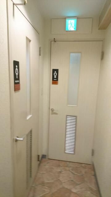 Commercial Space for Rent in Bunkyo-ku, Tokyo - Thumbnail 3