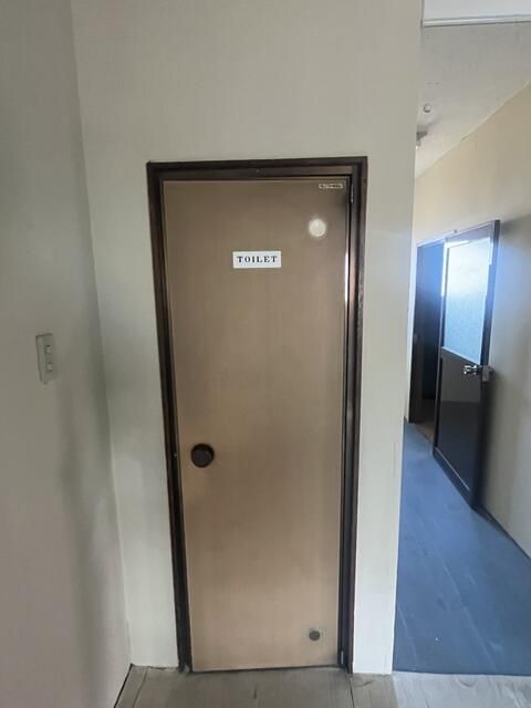 Warehouse for Rent in Chofu, Tokyo - 171.73 sqm - Thumbnail 2