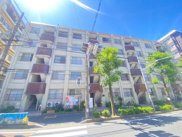 2K Apartment for Sale in Kawaguchi, Saitama - 27.71 sqm - Thumbnail 2
