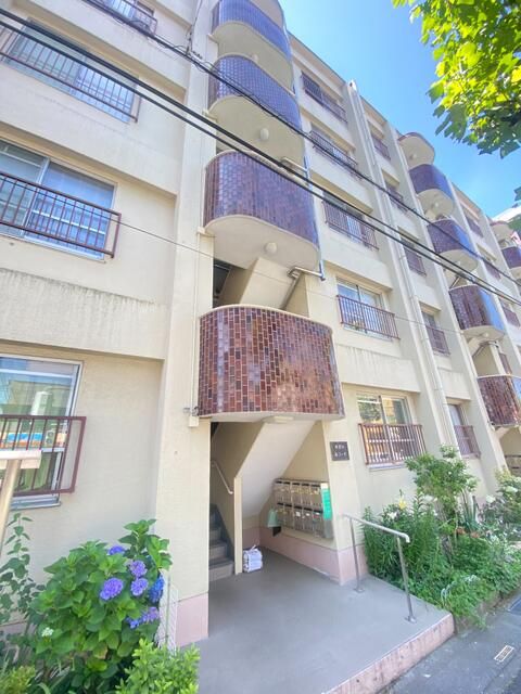 2K Apartment for Sale in Kawaguchi, Saitama - 27.71 sqm - Thumbnail 3