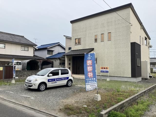 6LDK Modern House for Sale in Fukuyama, Hiroshima - Thumbnail 2