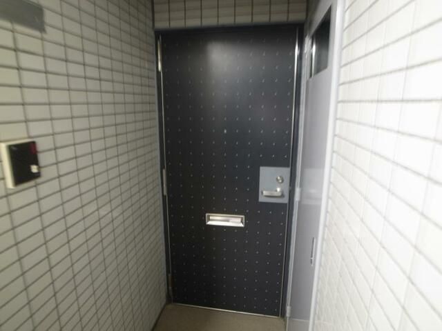 Compact 1DK Apartment for Sale in Yokosuka, Kanagawa - Thumbnail 3