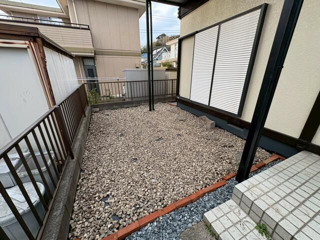 4LDK House for Rent in Kamakura with Dual Kitchens & Parking - Thumbnail 2