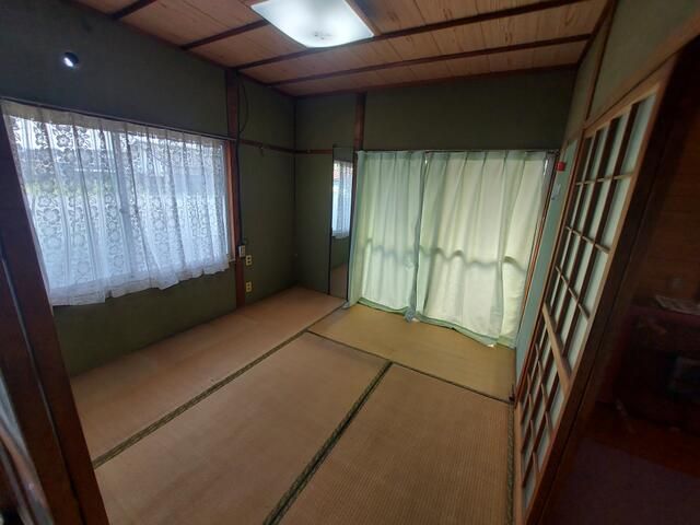 1974 6K House on 298 sqm Corner Lot in Kobayashi, Miyazaki - Image 22