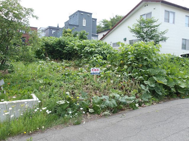 Land for Sale in Sapporo Minami-ku 218 sqm - Thumbnail 2