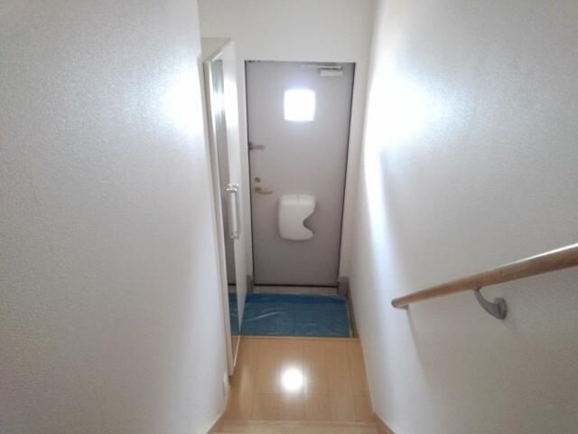 2LDK Apartment for Rent in Fujikawaguchiko, Yamanashi - Thumbnail 4