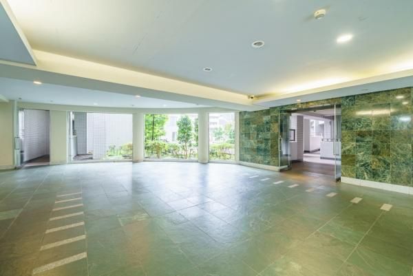 Spacious 2LDK Apartment in Machida, Tokyo for Sale - Thumbnail 4
