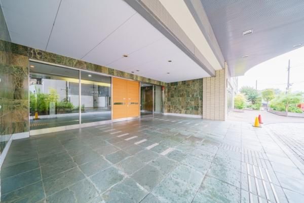 Spacious 2LDK Apartment in Machida, Tokyo for Sale - Thumbnail 3