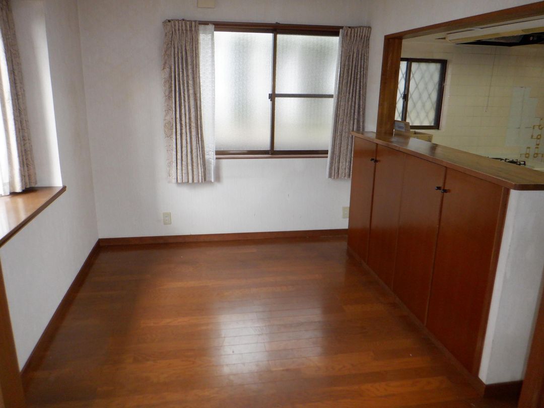 6DK Detached House for Sale in Quiet Isahaya, Nagasaki - Thumbnail 4