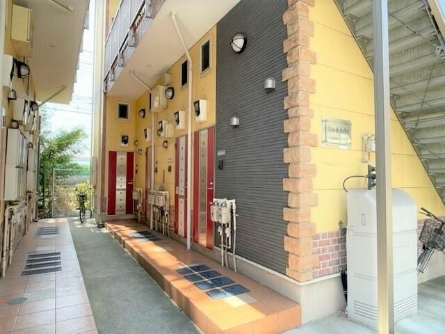 Modern 1R Apartment for Rent Near Anzen Station, Yokohama - Thumbnail 2