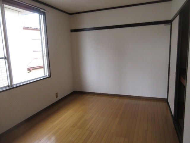 Chigasaki 3DK Terrace House for Rent, 50 sqm - Thumbnail 4