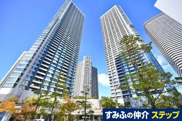 DEUXTOURS 2LDK Apartment in Tokyo's Harumi | 64.59 sqm - Thumbnail 2