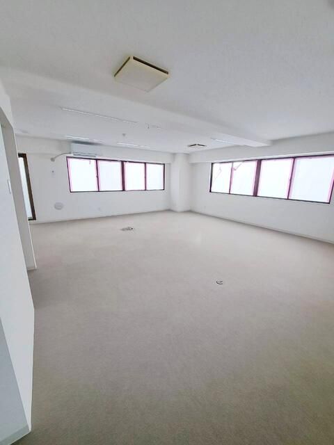 Office for Rent in Ogikubo, Suginami, Tokyo - 54 sqm - Thumbnail 3