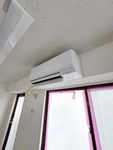 Office for Rent in Ogikubo, Suginami, Tokyo - 54 sqm - Thumbnail 2
