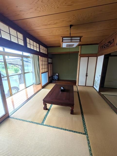 Renovated 4LDK House for Sale in Fukuyama, Hiroshima - Thumbnail 2
