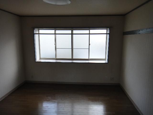 1K Apartment for Rent in Nagaoka, Niigata - Thumbnail 4
