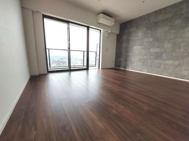 Lions Tower Kashiwa 3LDK Top Floor Apartment for Rent - Thumbnail 3