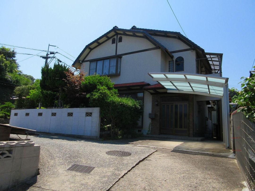 Spacious 6SK House in Kurashiki, Okayama with Garden and Free Parking - Image 7