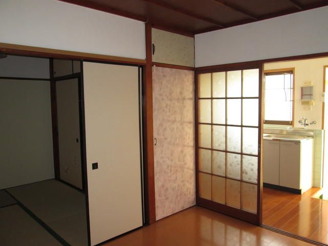 Isaoka Apartment for Rent in Takahagi, Ibaraki - Thumbnail 4