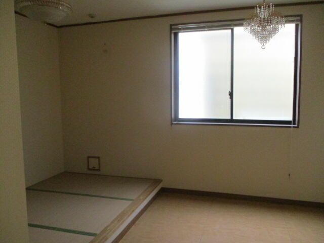 Clinic for Rent in Ota City, Gunma - 608 sqm Steel Frame - Thumbnail 2