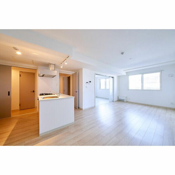New 3LDK Apartment in Sapporo's Miyanomori | 76 sqm | Modern Amenities - Thumbnail 2