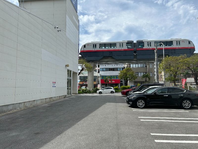 Shop Building for Sale in Naha, Okinawa - 438 sqm, Prime Location - Thumbnail 4