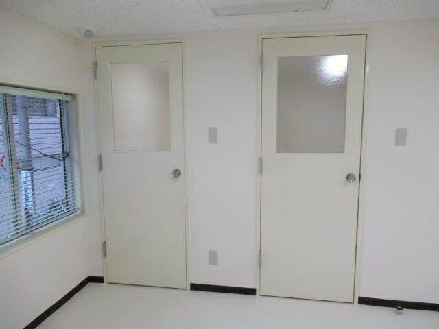 Commercial Space for Rent near Fukushima Station, 48.64 sqm - Thumbnail 3