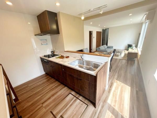 Used Detached House in Toyohira-ku, Sapporo - 4LDK, 122 sqm - Thumbnail 4