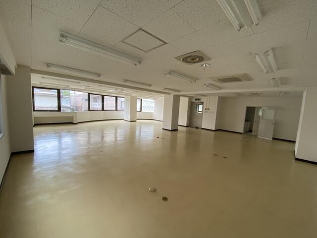 130 sqm Commercial Space for Rent in Sendai Aoba Ward - Thumbnail 2