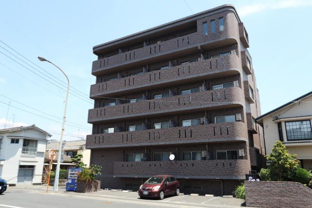 Kagoshima City Apartment Building for Sale - 22 Units, 607 sqm - Thumbnail 2