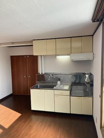 2LDK Apartment for Rent in Nishi Ward, Sapporo - Thumbnail 3