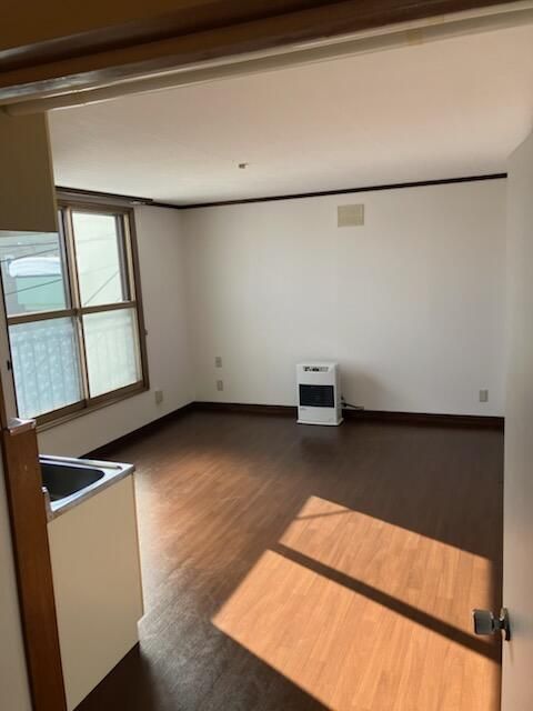 2LDK Apartment for Rent in Nishi Ward, Sapporo - Thumbnail 2