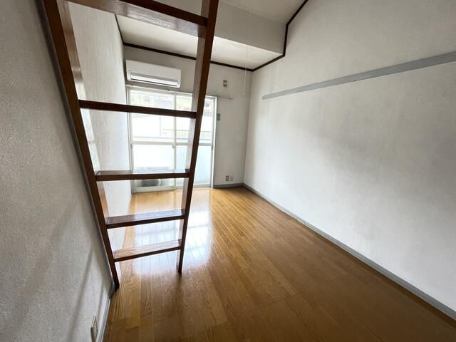 1R Apartment for Rent in Itabashi, Tokyo - 58,000 Yen - Thumbnail 3