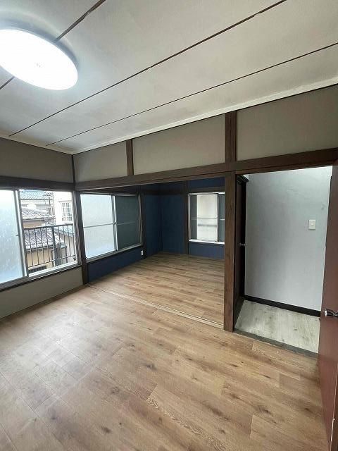 Corner Lot House for Sale in Kumagaya, Saitama - 3DK, 102.81 sqm Land - Thumbnail 4