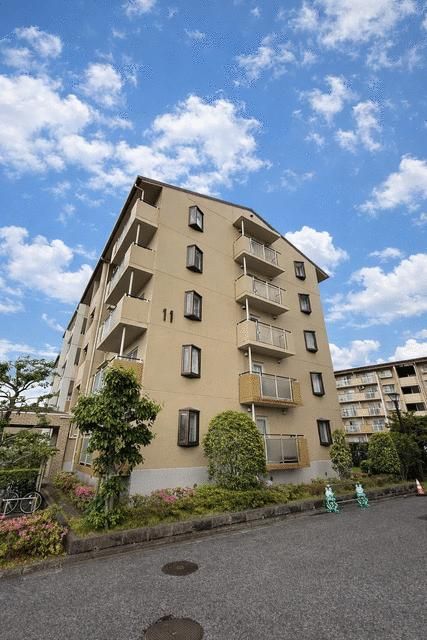 3LDK Apartment for Sale in Chiba City Midori Ward 88.96 sqm - Thumbnail 2