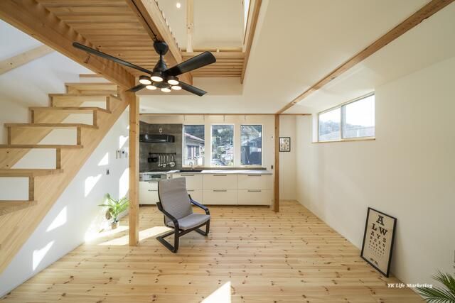 Modern 2LDK Terrace House for Rent in Hayama, Kanagawa - Thumbnail 2