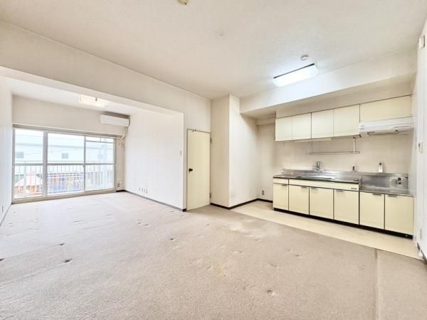 Used 3SLDK Apartment for Sale in Kanazawa-ku, Yokohama - Thumbnail 3