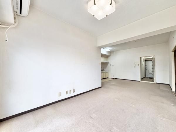 Used 3SLDK Apartment for Sale in Kanazawa-ku, Yokohama - Thumbnail 2
