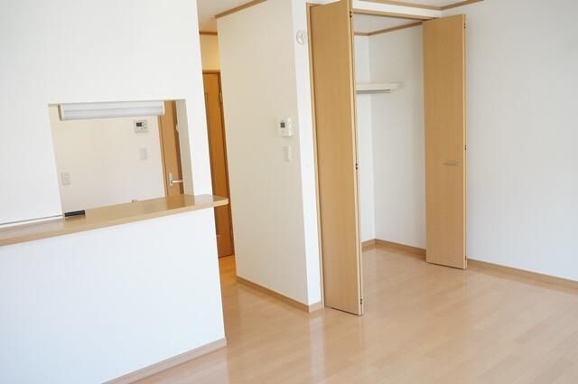 Espérance East Coast Apartment for Rent in Chigasaki, Kanagawa - Thumbnail 4